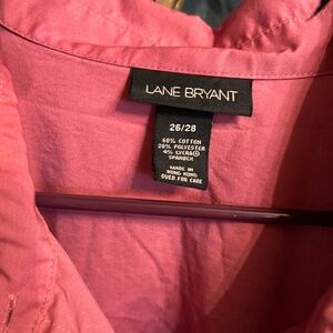 Dark pink fitted shit cotton worn once, like new. Size 26/28  Lane Bryant